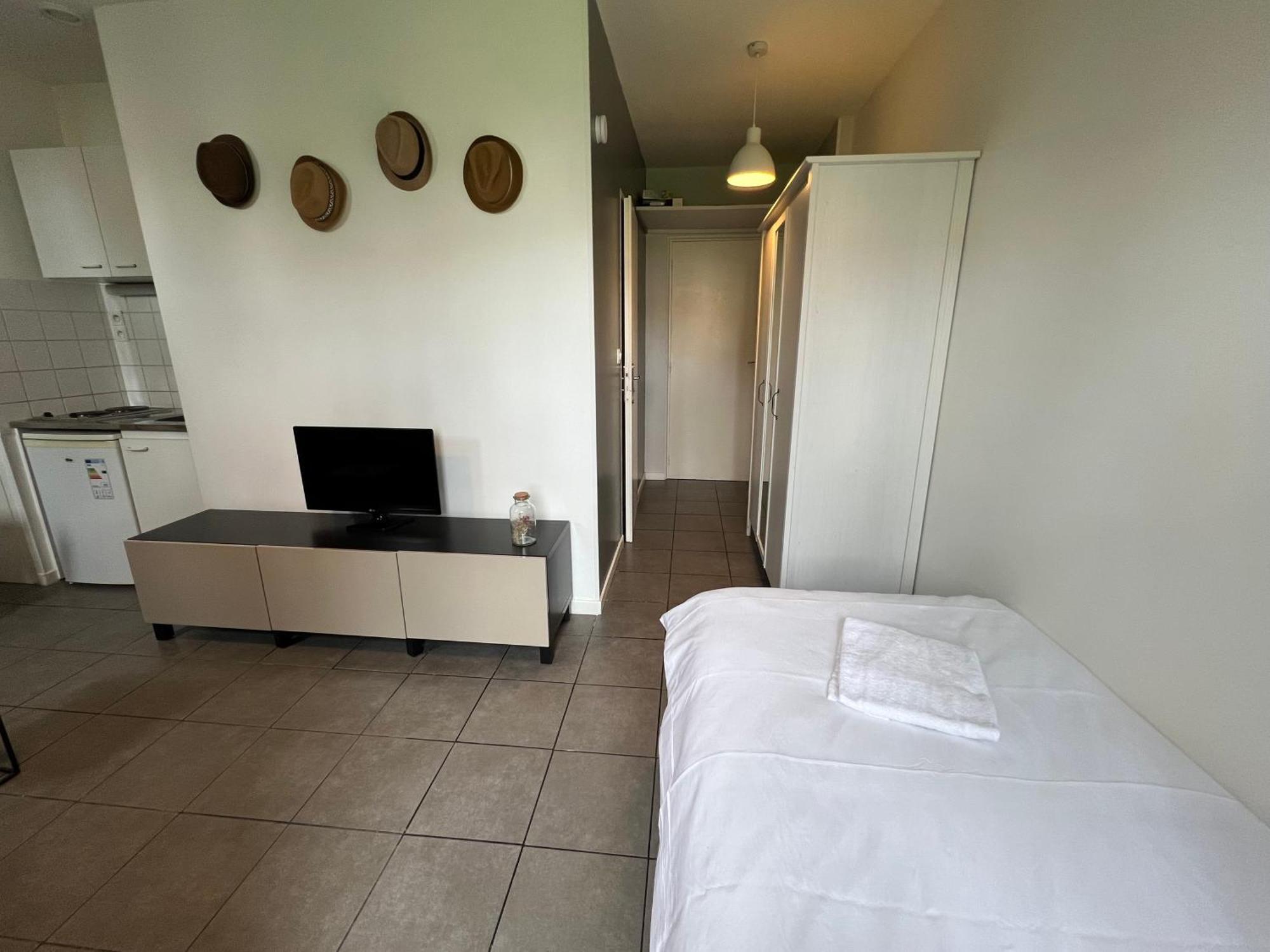 La Paille Metz Luxembourg Parking Un-Sejour-A-Part Apartment ภายนอก รูปภาพ