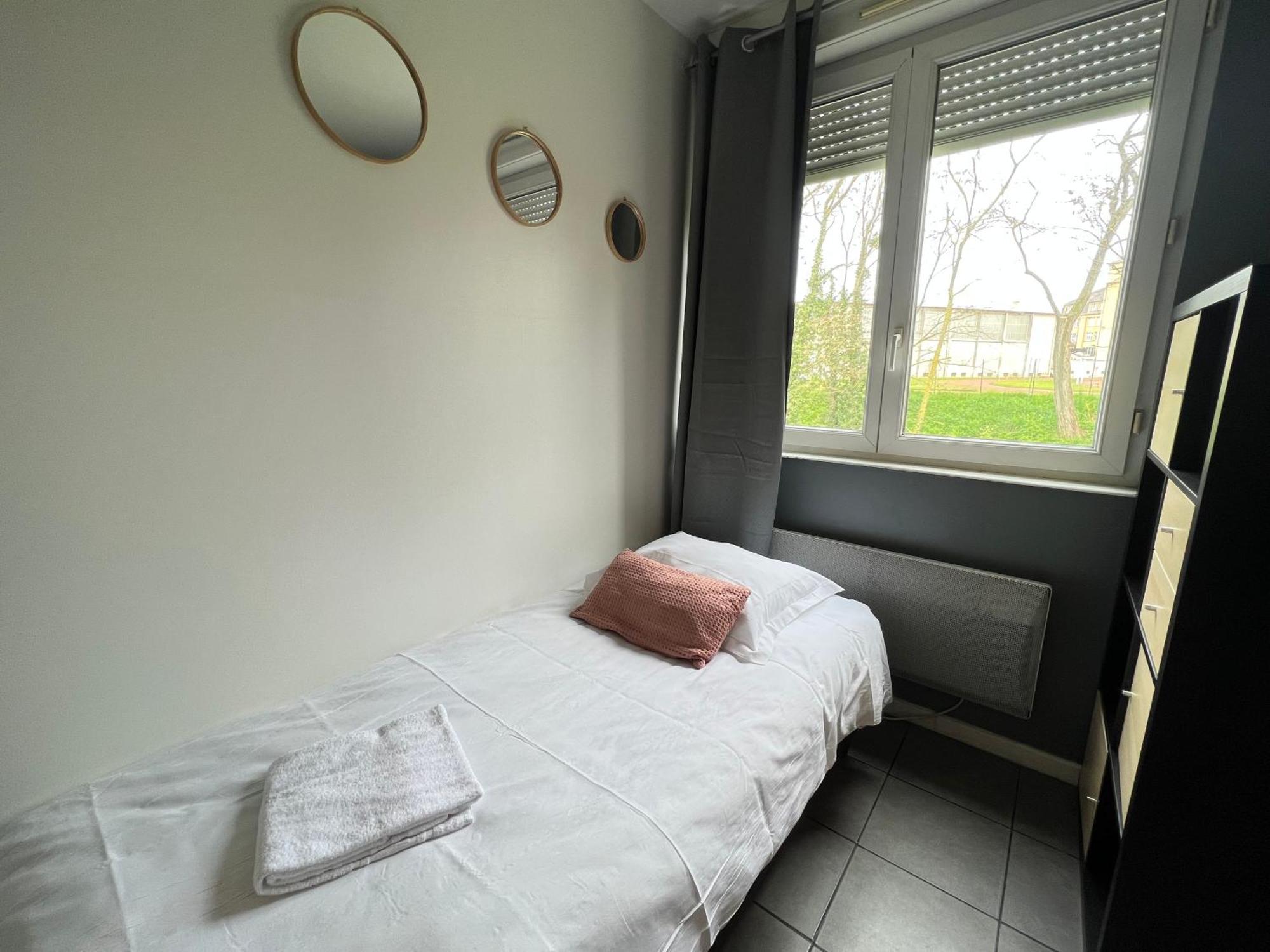 La Paille Metz Luxembourg Parking Un-Sejour-A-Part Apartment ภายนอก รูปภาพ