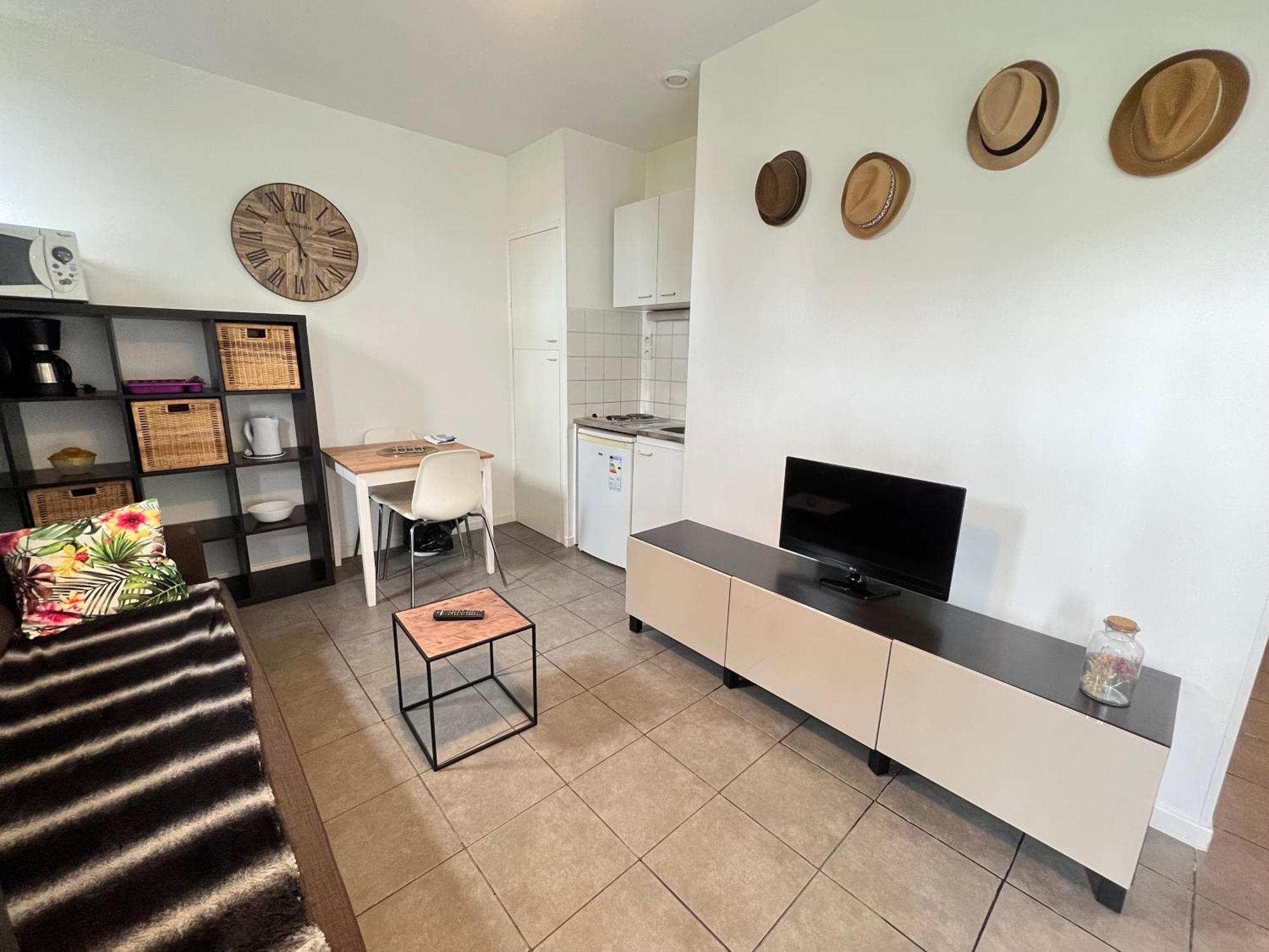 La Paille Metz Luxembourg Parking Un-Sejour-A-Part Apartment ภายนอก รูปภาพ