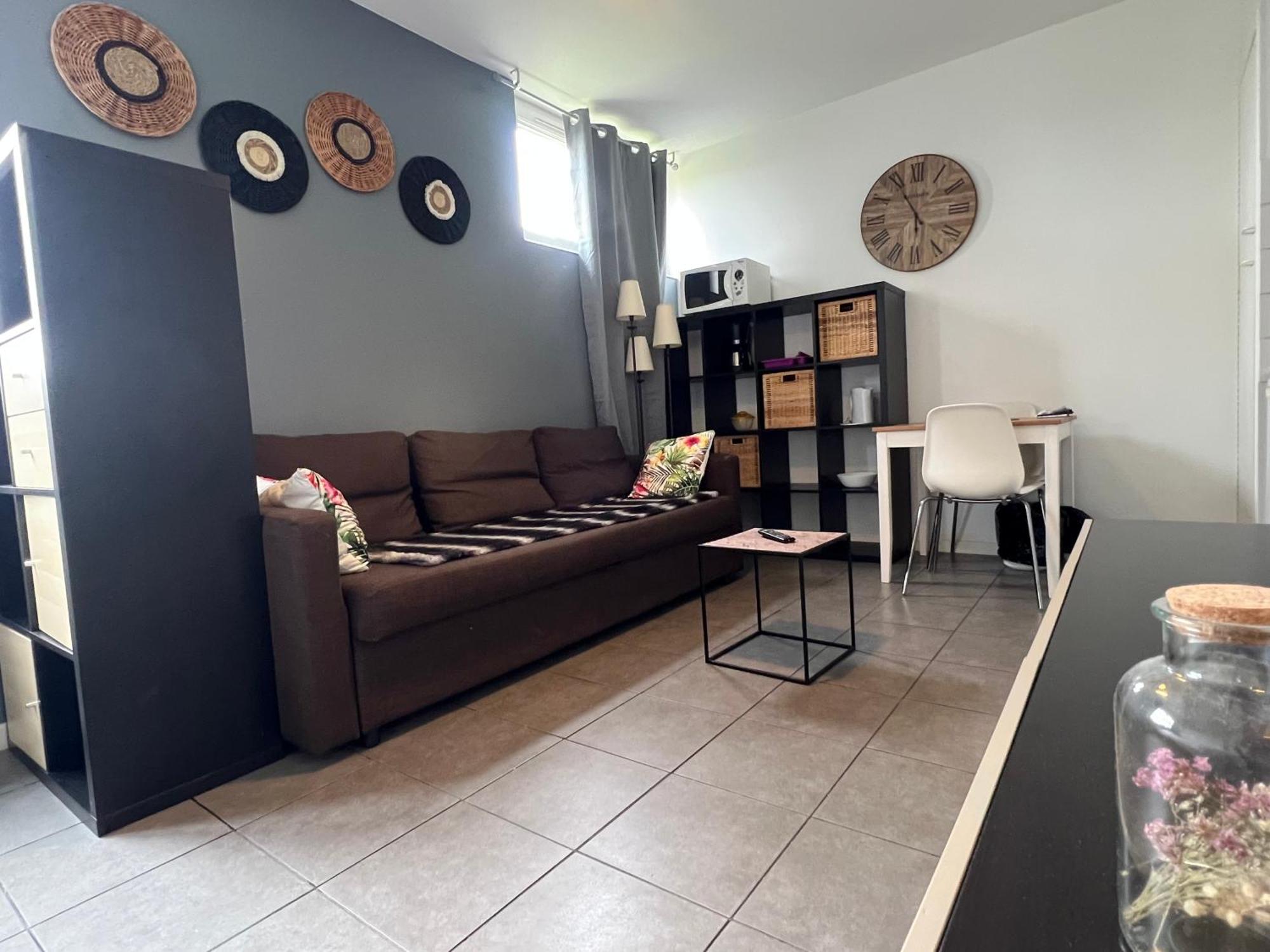 La Paille Metz Luxembourg Parking Un-Sejour-A-Part Apartment ภายนอก รูปภาพ
