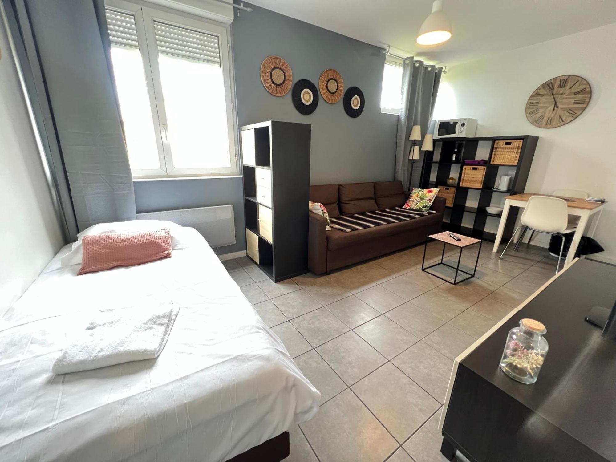 La Paille Metz Luxembourg Parking Un-Sejour-A-Part Apartment ภายนอก รูปภาพ